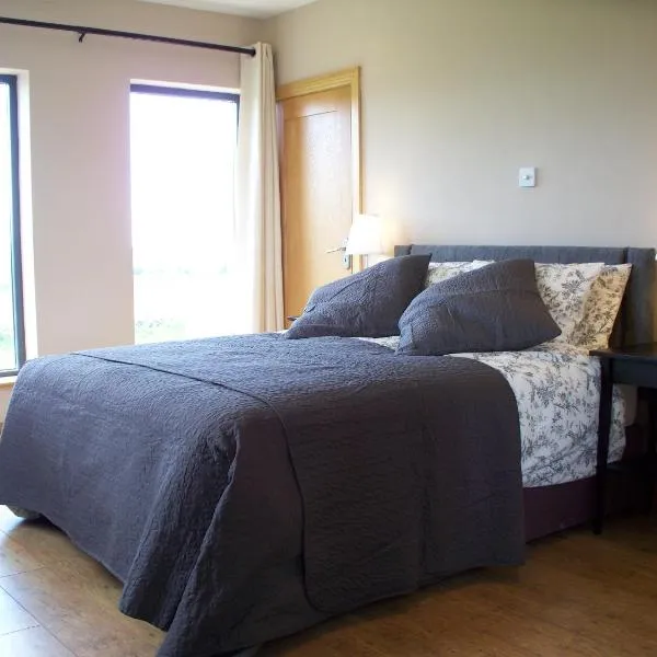 Blackberry Lodge Accommodation, khách sạn ở Doolin