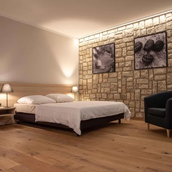 Wein Erlebnis Hotel Maimühle, hôtel à Perl