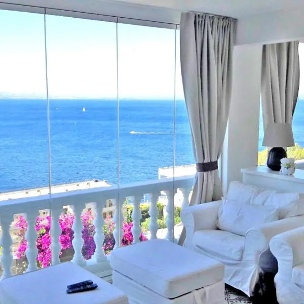 Breathtaking Costabrava seaview apartment 5m beach - Casa ArteVida, hotel in Roses