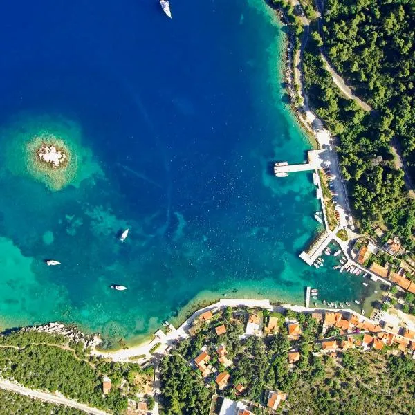 Apartments Orica II, hotel v destinaci Suđurađ