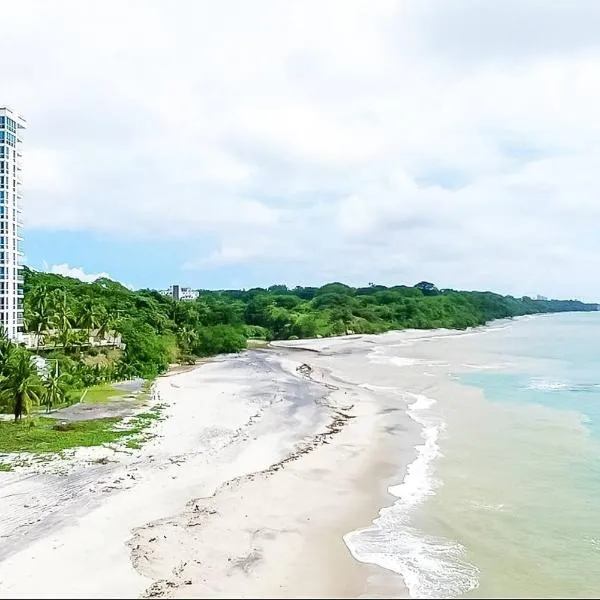 Sun n' Sand Retreat, hotel in La Chumicosa