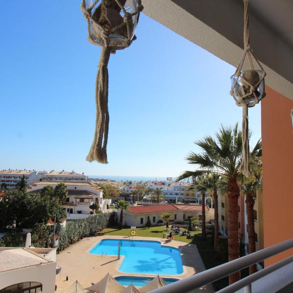 MAIN AVENUE ALBUFEIRA, walk to beach, Old Town, shooping, top location