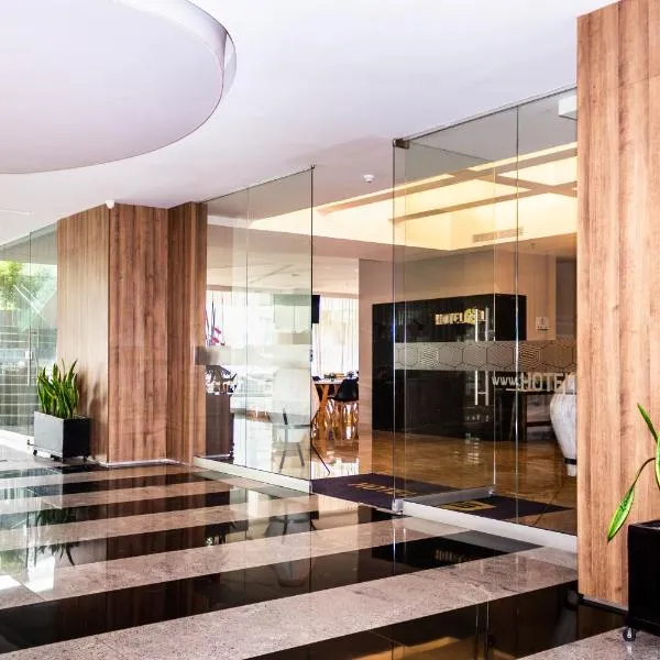 Hotel F25, ξενοδοχείο σε Ibagué