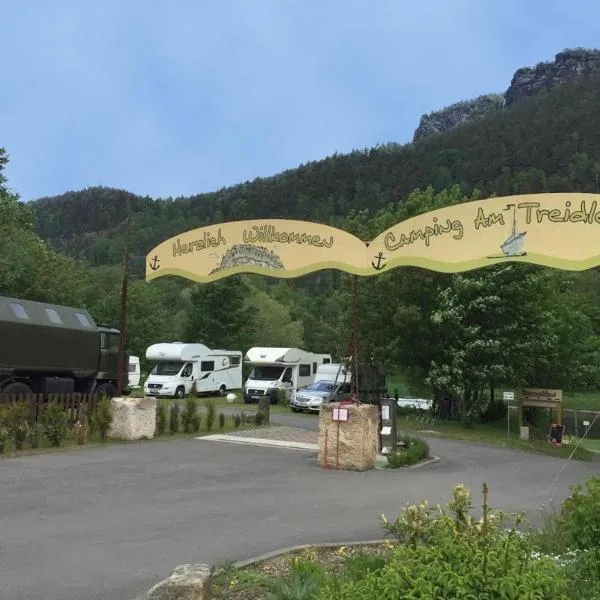 Campingplatz am Treidlerweg、ケーニッヒスシュタイン・アン・デ・エルベのホテル