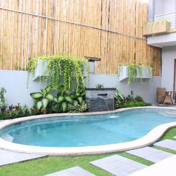 Rusty Seminyak