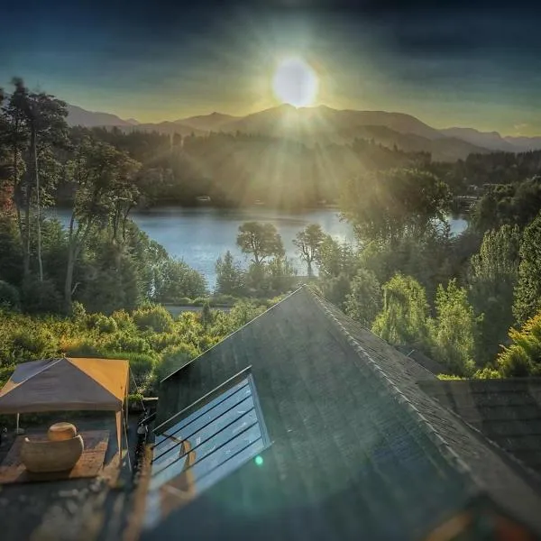 Puerto Manzano Suites and Glamping by Visionnaire, ξενοδοχείο σε Villa La Angostura