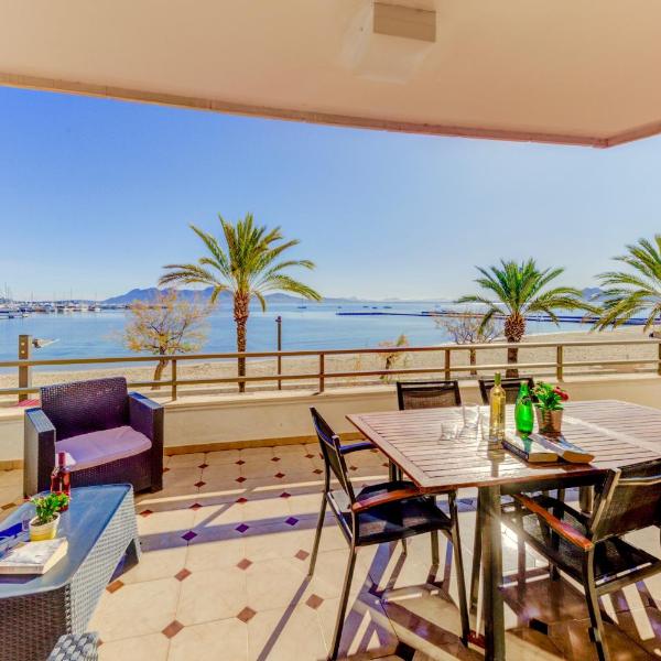 Emma Beachfront Apartment