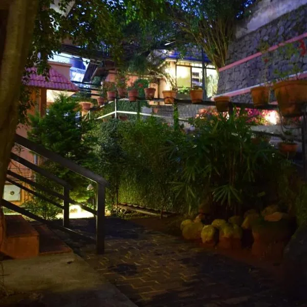 Shamrock Holiday Home, ξενοδοχείο σε Munnar