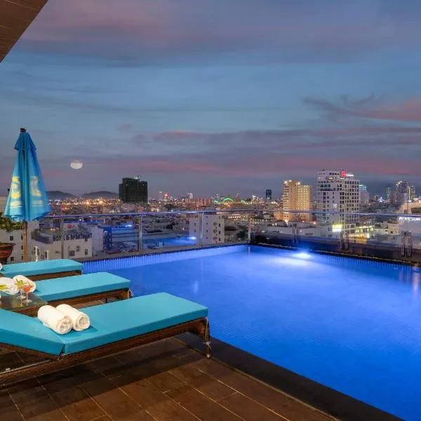 Sana Da Nang Beach Hotel, ξενοδοχείο σε Da Nang