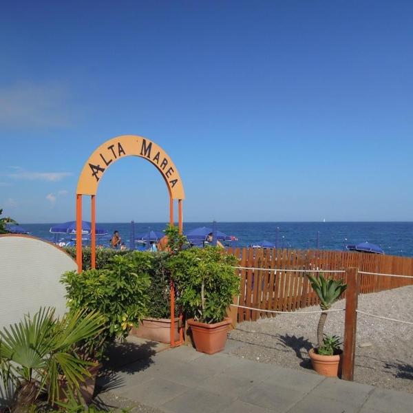 Appartamento In Riva Al Mare con Posto Auto E Disponibilità Bicicletta