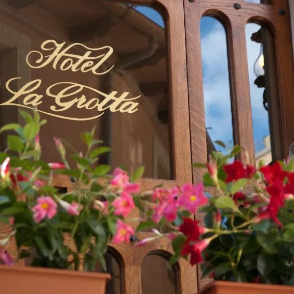 La Grotta Hotel, hotel v destinaci San Marino