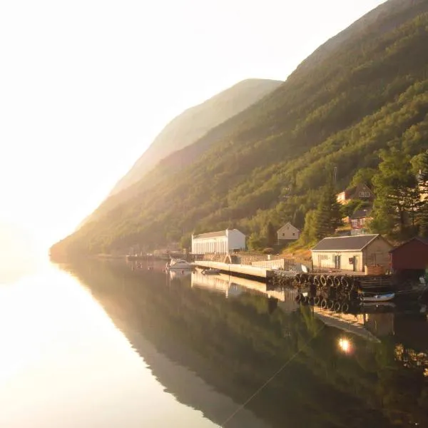 Flørli 4444 Hostel, hotel en Fløyrli