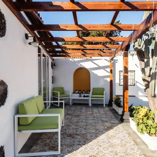 Bungalow Los Laureles, hotel in El Paso