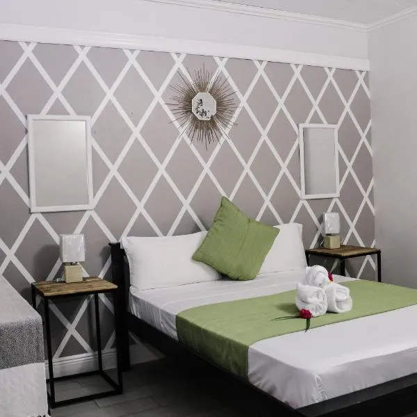 Palm Spring Inn, ξενοδοχείο στο Οράνιεστατ