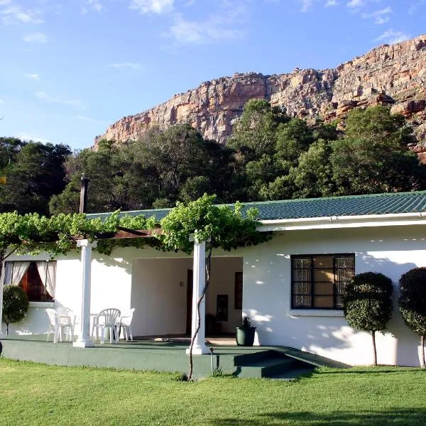 Kunje Guesthouse, hotel v destinaci Op-die-Berg