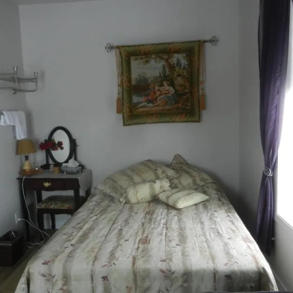 Gite La Ptite Falaise hébergement touristique, ξενοδοχείο σε Sainte-Anne-des-Monts