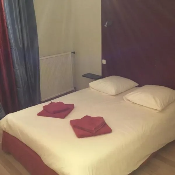 La Châtaigneraie, hotel i Uzer