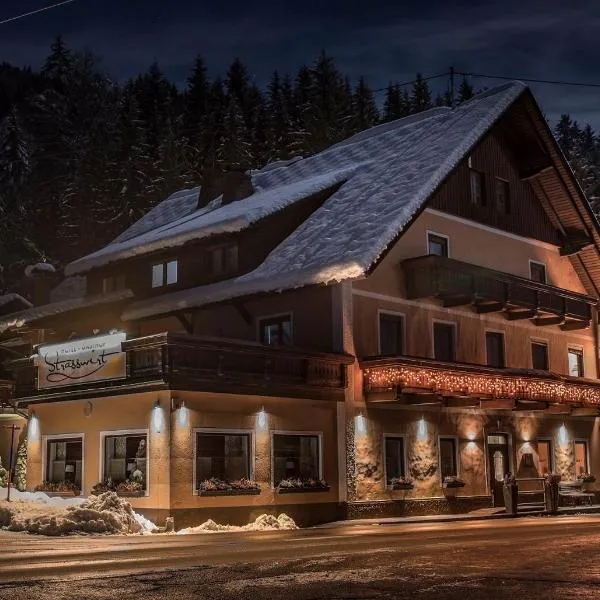 Hotel-Gasthof Strasswirt: Tröpolach şehrinde bir otel