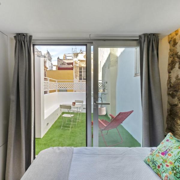 Casa La Muralla MEDIEVAL by Cadiz4Rentals