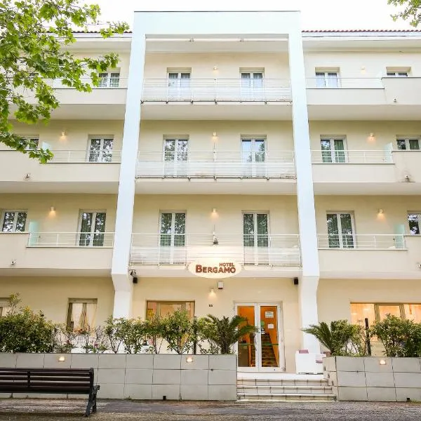 Hotel Bergamo, ξενοδοχείο στο Ρίμινι