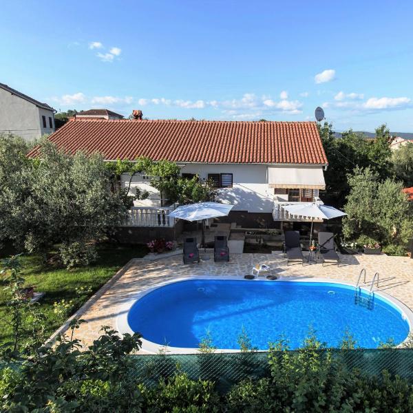 Holiday Home Toma