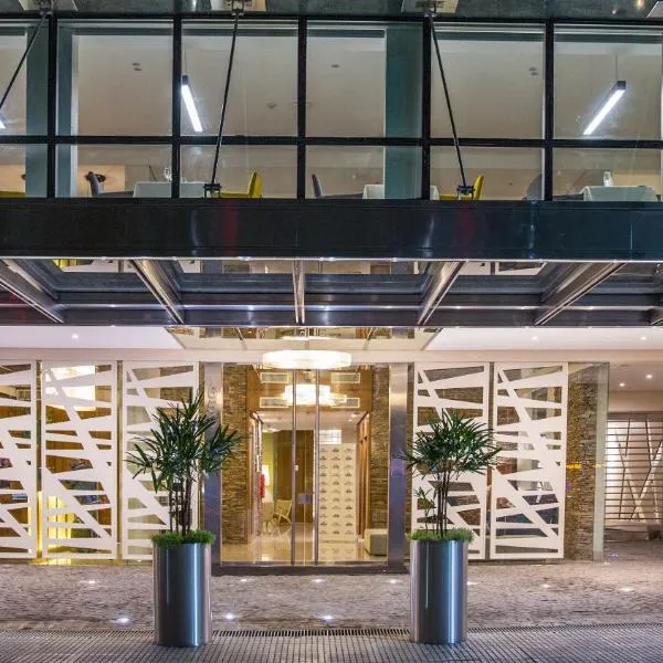Howard Johnson Plaza Buenos Aires, ξενοδοχείο στο Μπουένος Άιρες