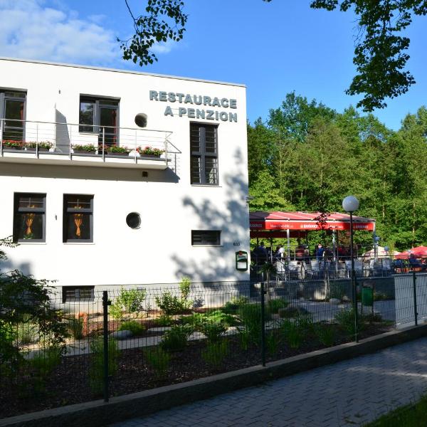 Restaurace a penzion Zděná Bouda