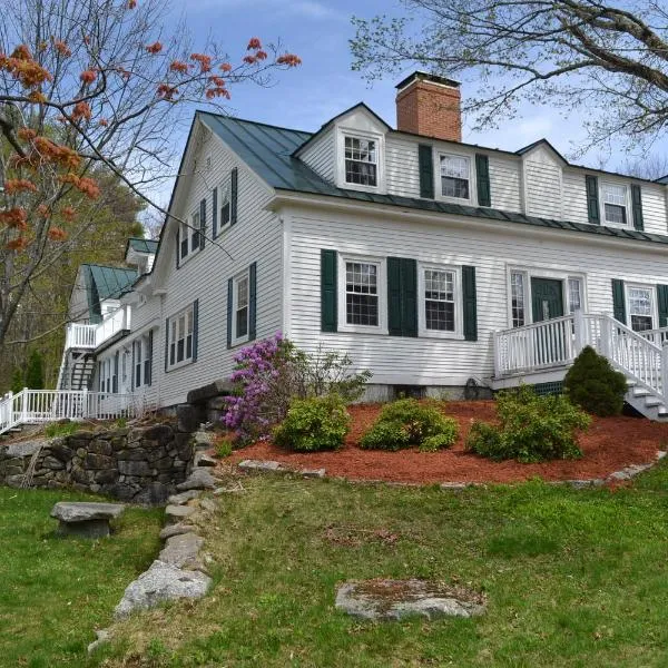 The Nutmeg Inn, отель в городе Мередит