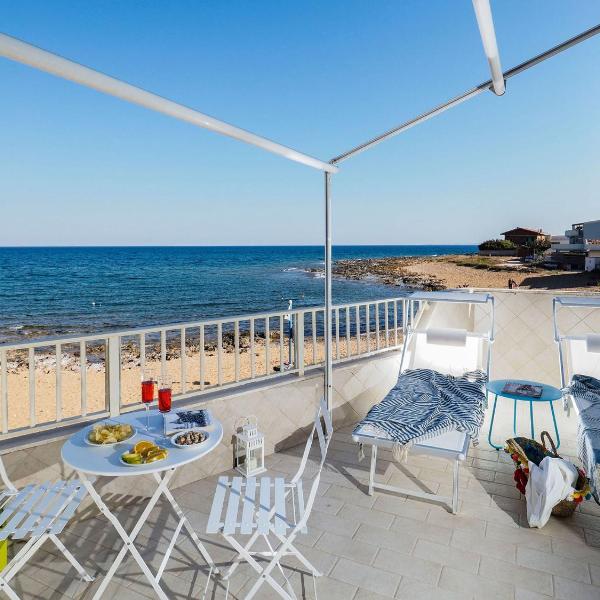 Comfortable Apartment in Noto with Terrace