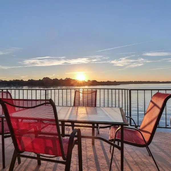 Resort Attractions, ξενοδοχείο σε Willis