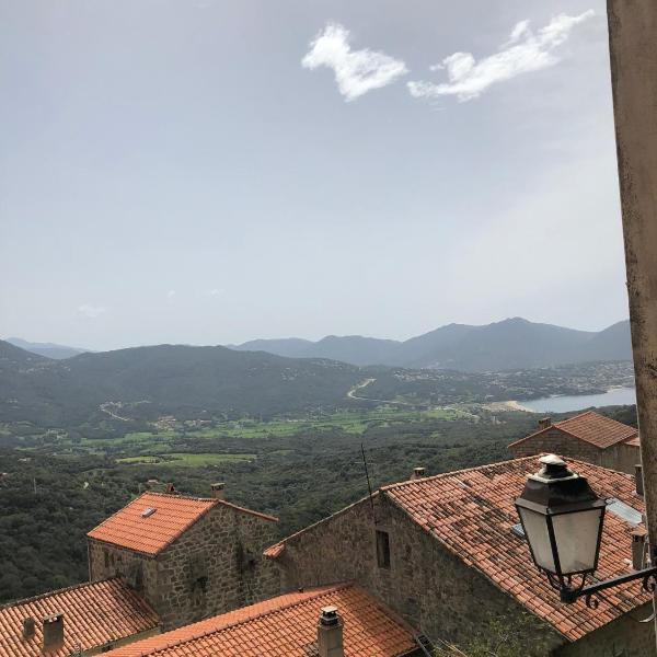 Location atypique village olmeto