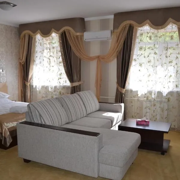 Mereke Hotel, מלון באוסט-קמנוגורסק