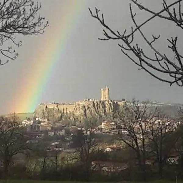 La maison D'Orée, hotel v destinaci Polignac
