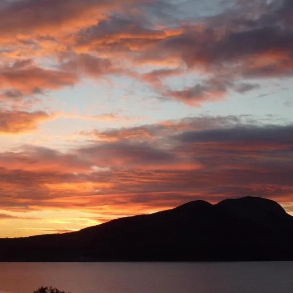 Kinneil Self Catering, hotel in Lamlash