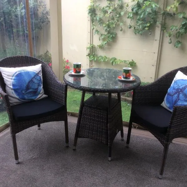 Albert Mews B and B, hotel v destinaci Whitianga