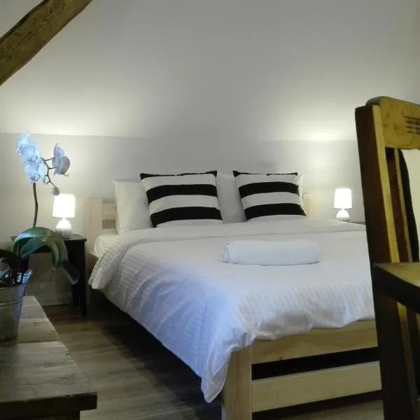 Zacisze Kalwy, hotel en Kalwy