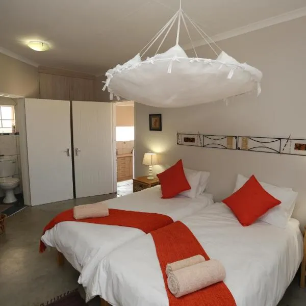 Orange House Self Catering, hôtel à Aus