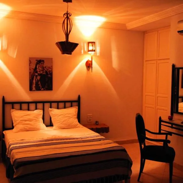 Résidence Le Ruisseau, ξενοδοχείο στο Τοζέρ