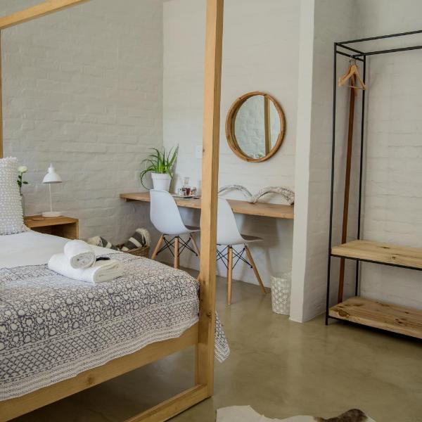 Raw Karoo Guest House