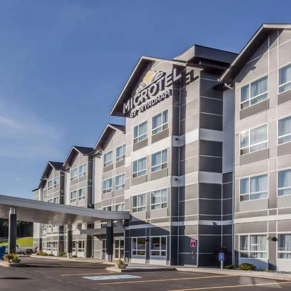 Microtel Inn and Suites by Wyndham Kitimat, hotel in Kitimat