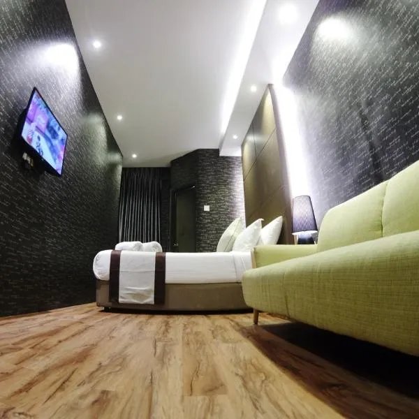 Here Hotel, hotel en Skudai