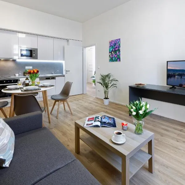 DownTown Suites Jugoslavska, hotel in Prague