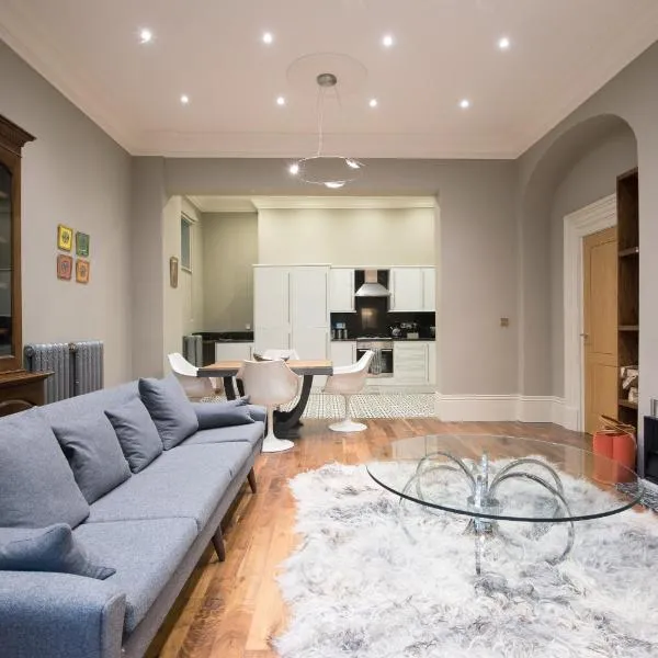 Apartment 1 The Grove, hotel in Durham