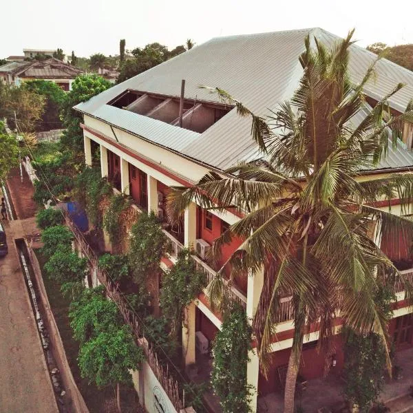 somewhere nice, hotel in Accra