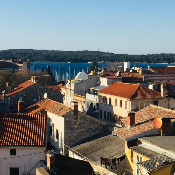 Amphitheatre and sea view apartment-Heart of Pula