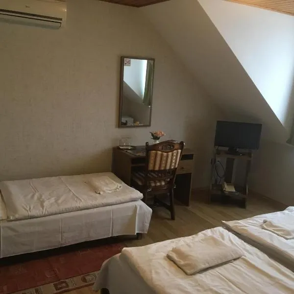 Koller Panzió, hôtel à Bonyhád