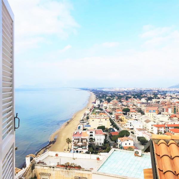 holidaycasa Macca - Confortevole e con vista mare