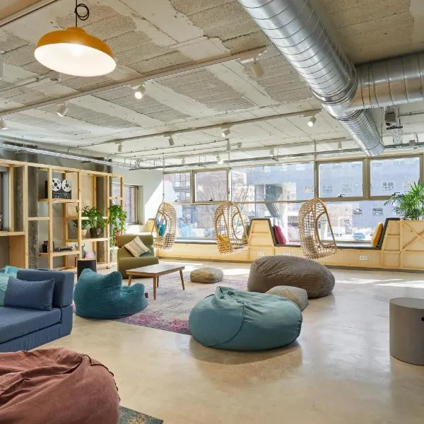 Unite Hostel Barcelona, hotel in Barcelona