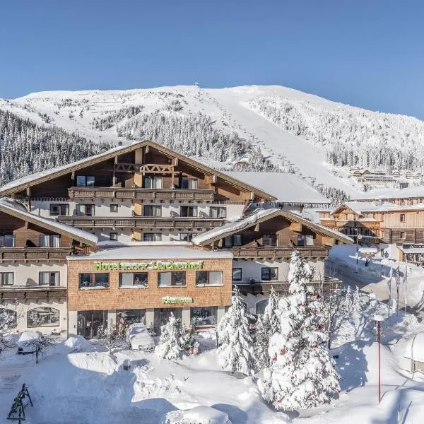 Hotel Lärchenhof, hotel in Katschberghöhe