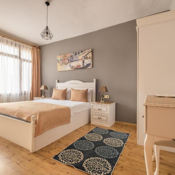 Old Town Deluxe Flats, Antalya